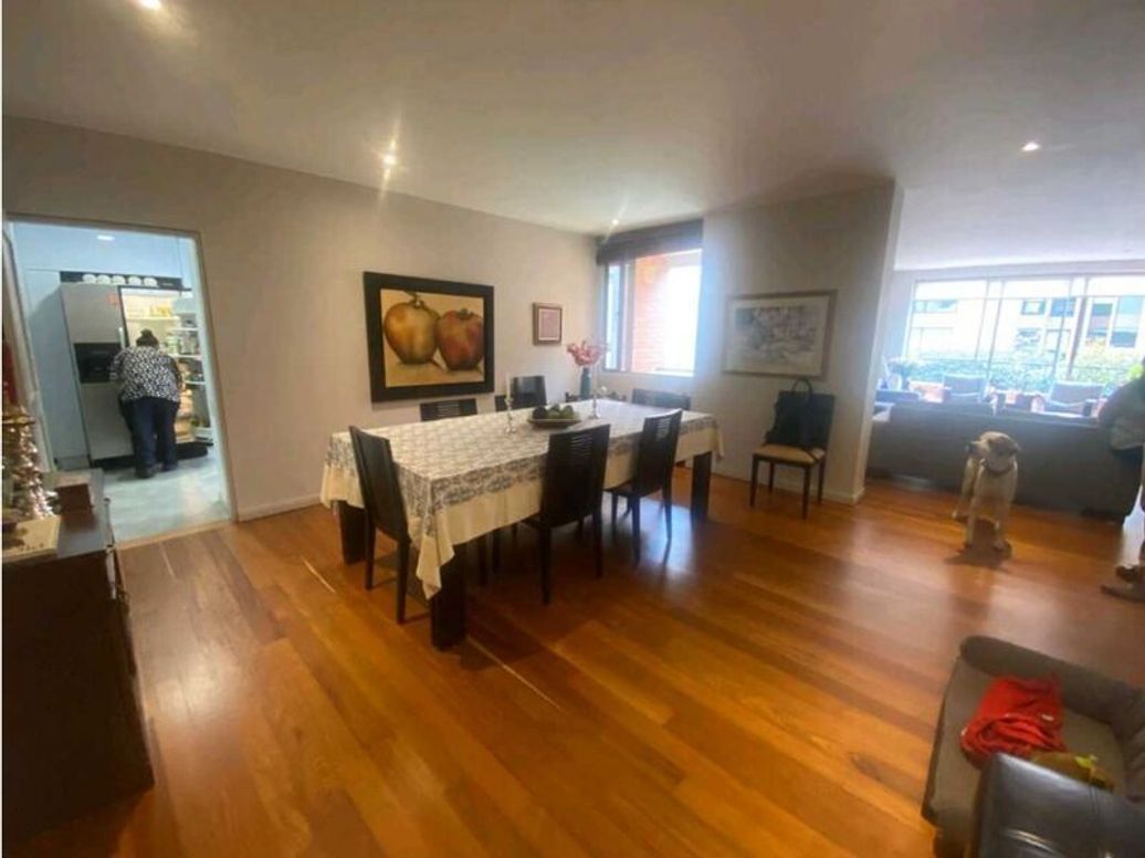 Apartamento de 3 alcobas en venta en El Refugio, Bogotá, 183 m² · foto 3 de 20