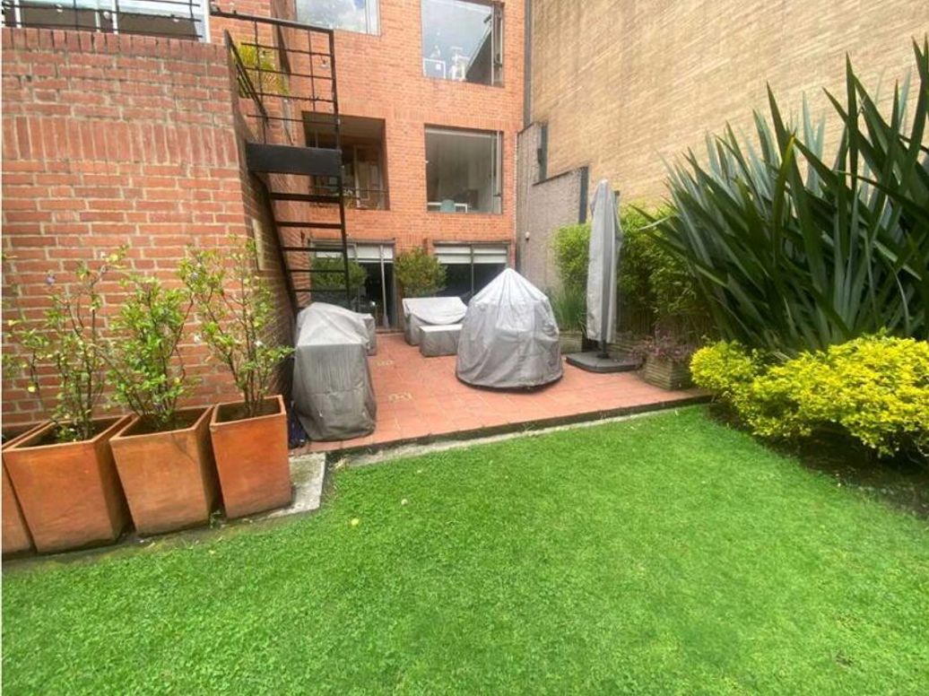 Apartamento de 3 alcobas en venta en El Refugio, Bogotá, 183 m² · foto 9 de 20