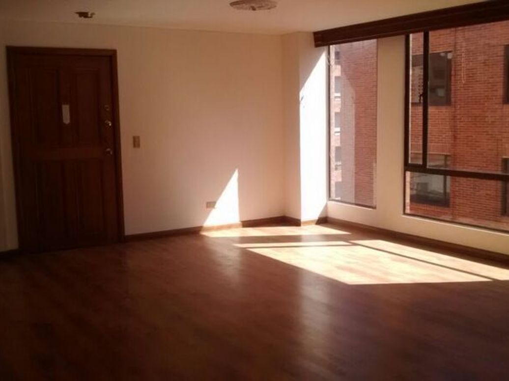 Apartamento de 3 alcobas en venta en Rincon Del Chicó, Bogotá, 115 m² · foto 7 de 9