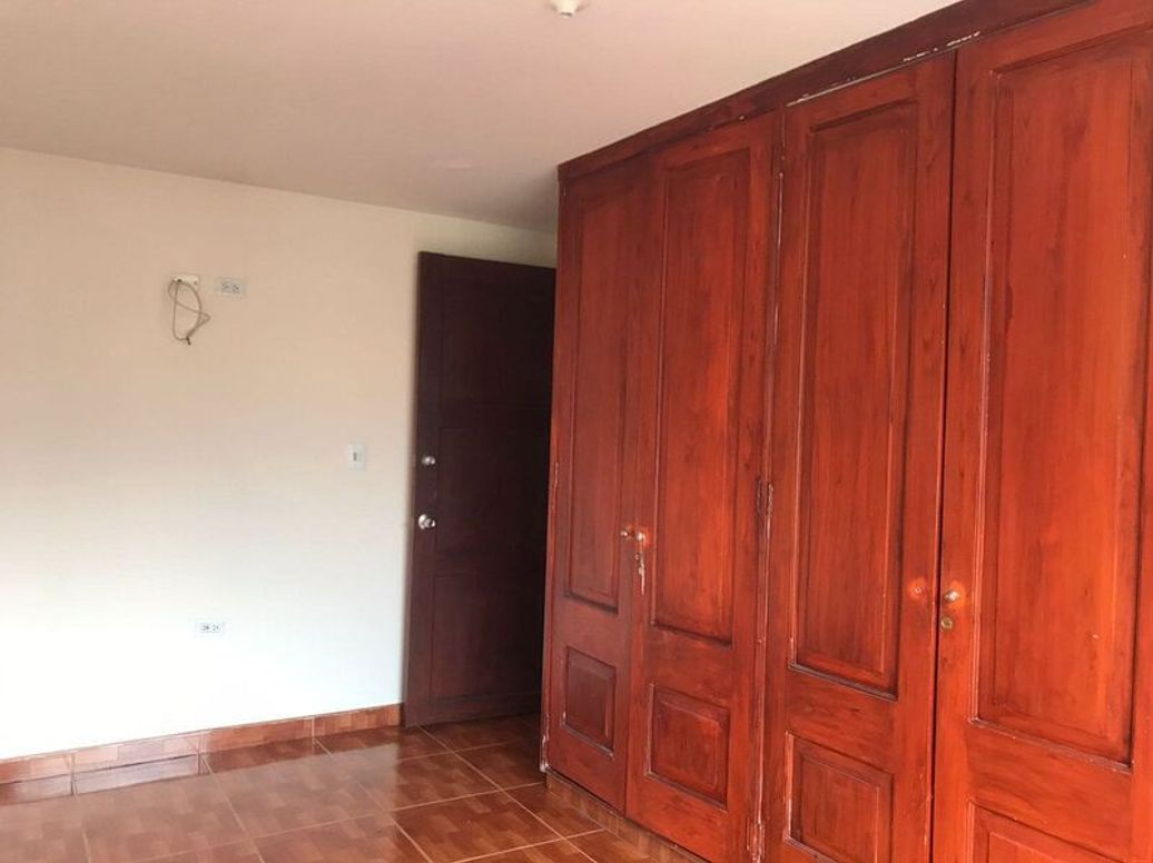 Casa de 12 alcobas en venta en Banco Central, Bogotá, 223 m² · foto 11 de 20