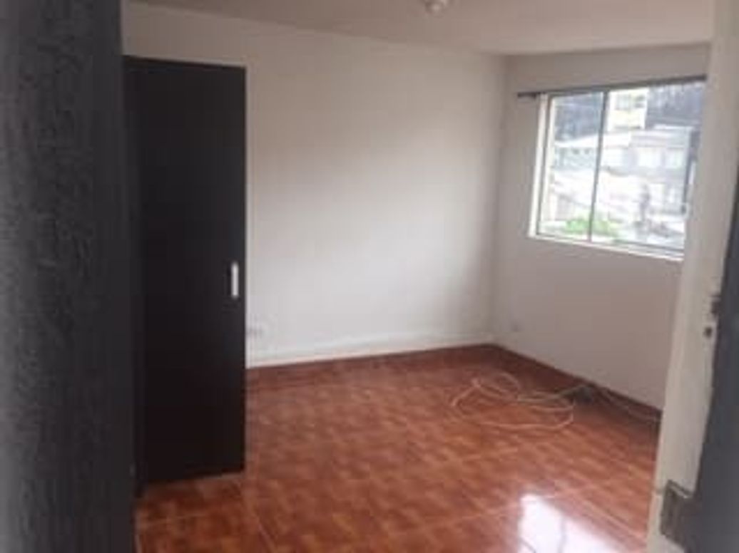 Casa de 12 alcobas en venta en Banco Central, Bogotá, 223 m² · foto 5 de 20