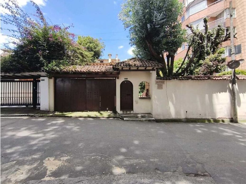Casa de 5 alcobas en venta en Niza Suba, Bogotá, 408 m² · foto 3 de 20