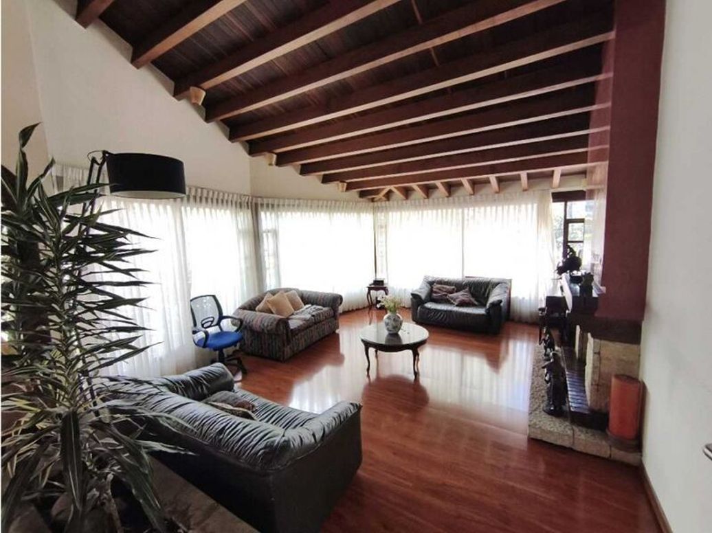 Casa de 5 alcobas en venta en Niza Suba, Bogotá, 408 m² · foto 6 de 20