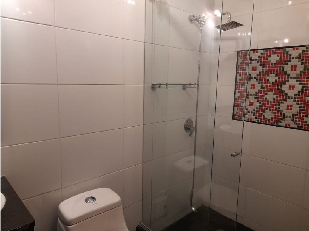 Apartamento de 3 alcobas en venta en Centro Internacional, Bogotá, 238 m² · foto 8 de 9