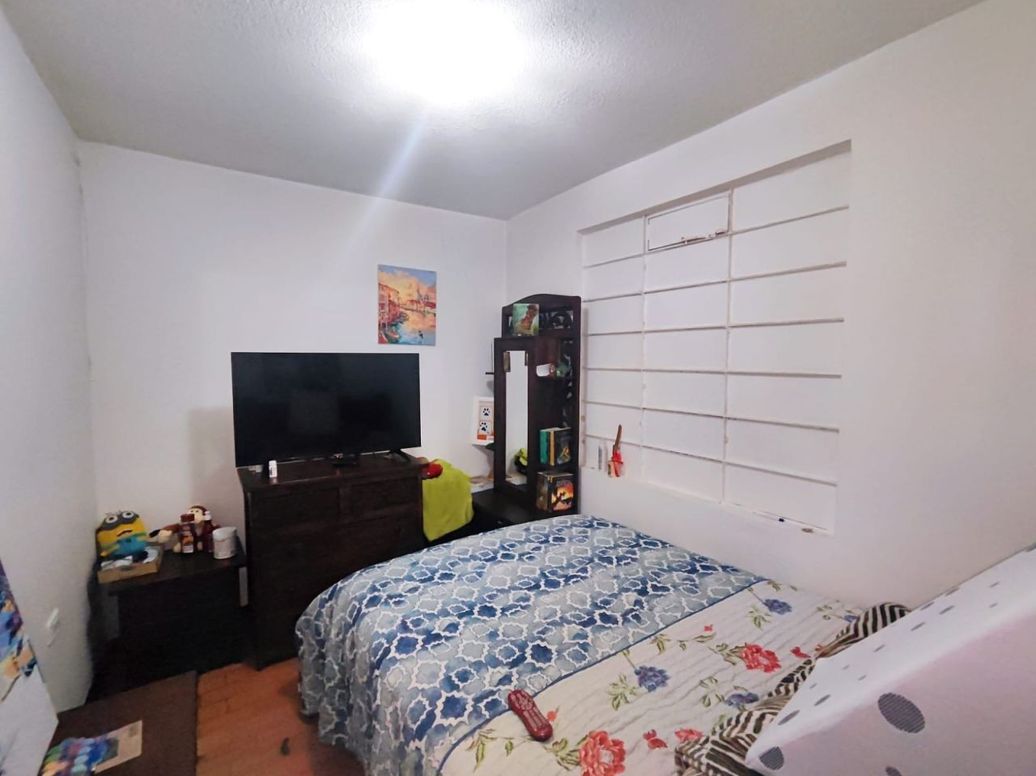 Casa de 11 alcobas en venta en Altamira, Bogotá, 313 m² · foto 9 de 17