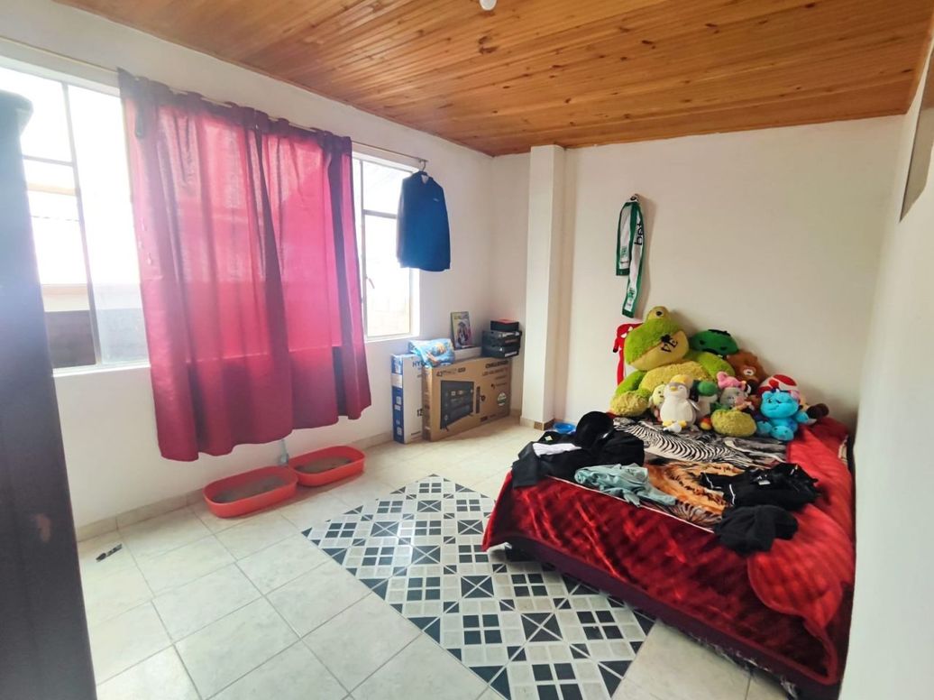 Casa de 11 alcobas en venta en Altamira, Bogotá, 313 m² · foto 17 de 17