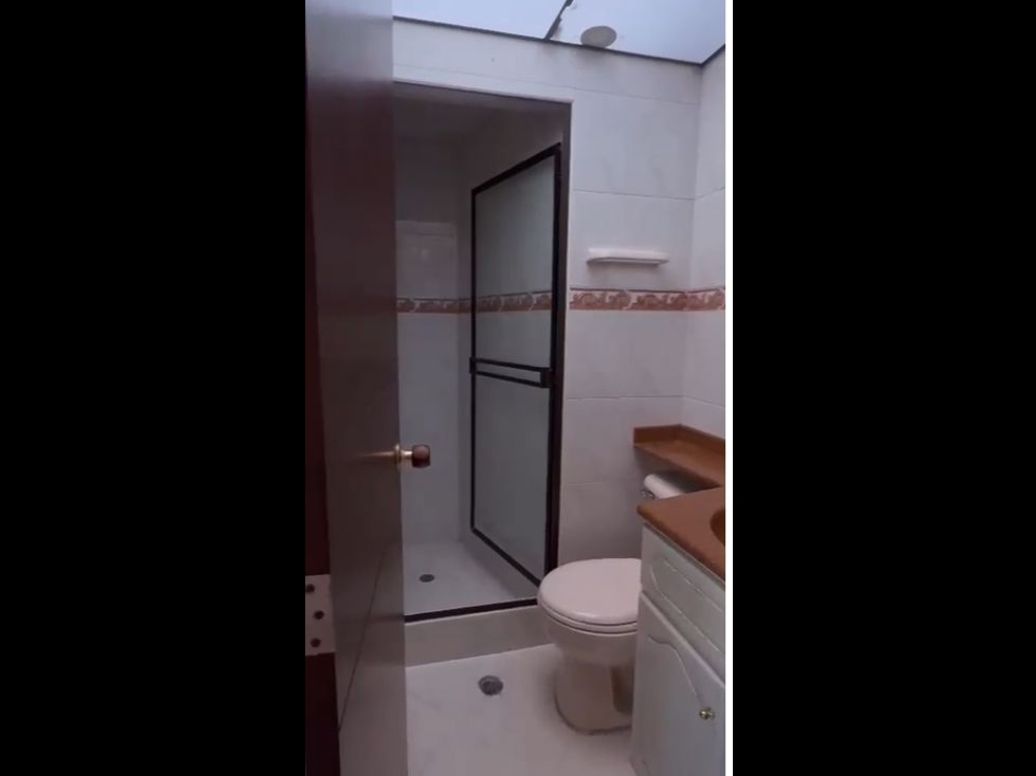 Apartamento de 3 alcobas en venta en Quinta Paredes, Bogotá, 114 m² · foto 4 de 17