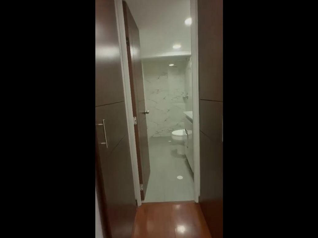 Apartamento de 3 alcobas en venta en Quinta Paredes, Bogotá, 114 m² · foto 16 de 17