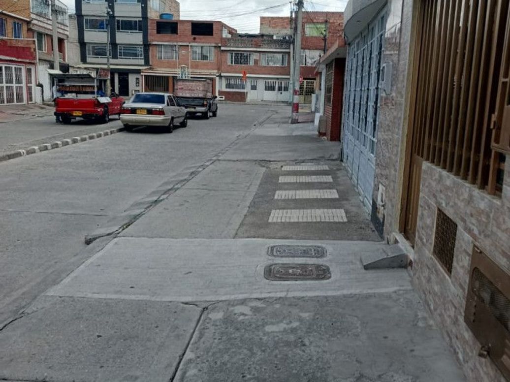 Casa de 6 alcobas en venta en El Almenar, Bogotá · foto 13 de 13