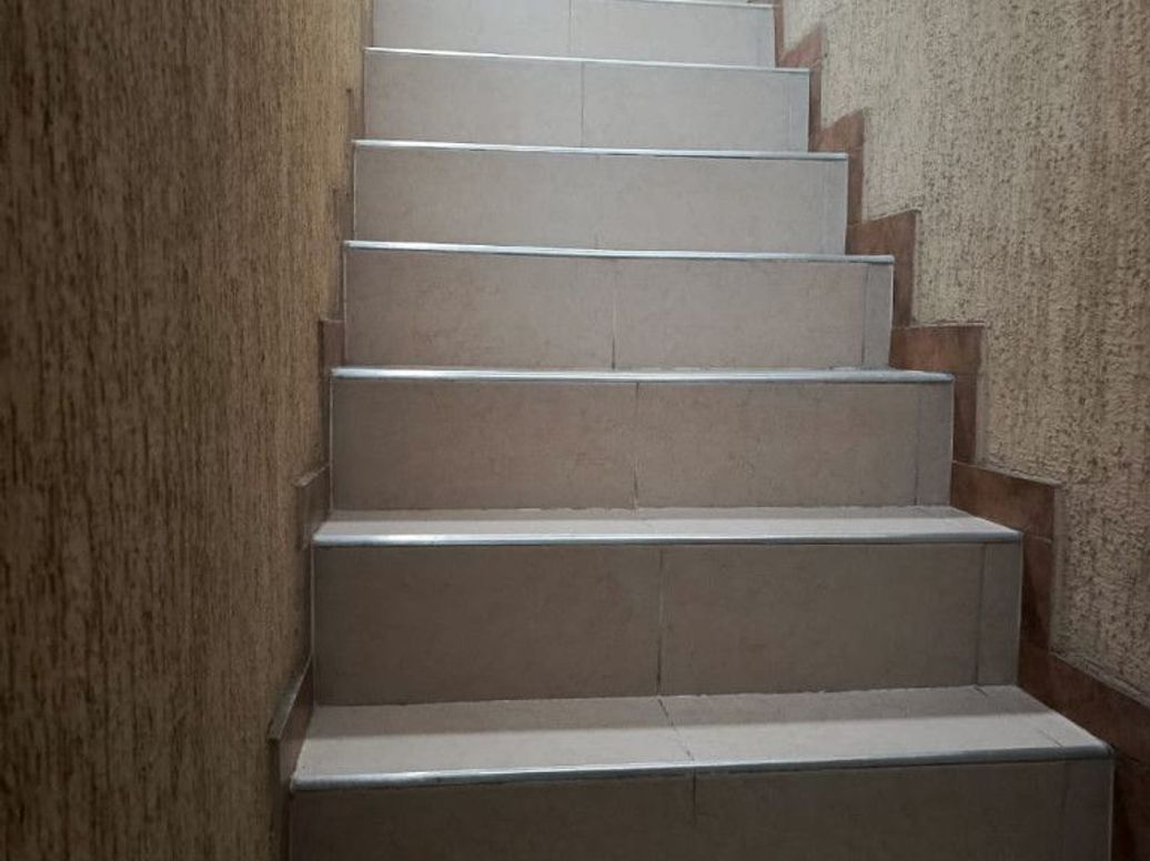 Casa de 6 alcobas en venta en El Almenar, Bogotá · foto 2 de 13