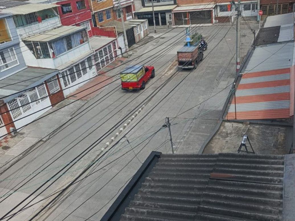 Casa de 6 alcobas en venta en El Almenar, Bogotá · foto 11 de 13