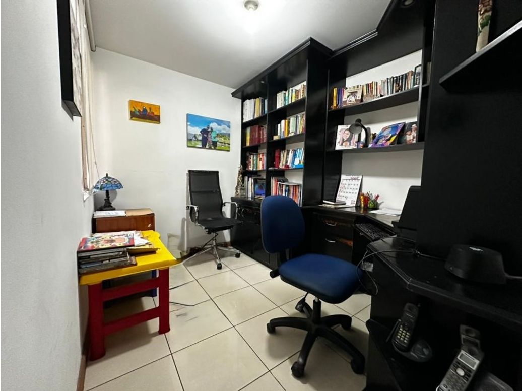 Casa de 5 alcobas en venta en Salitre, Bogotá, 175 m² · foto 11 de 20