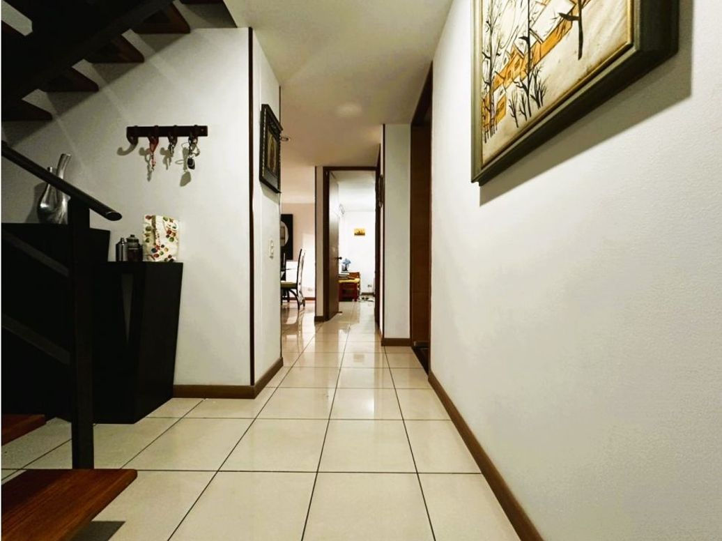 Casa de 5 alcobas en venta en Salitre, Bogotá, 175 m² · foto 8 de 20
