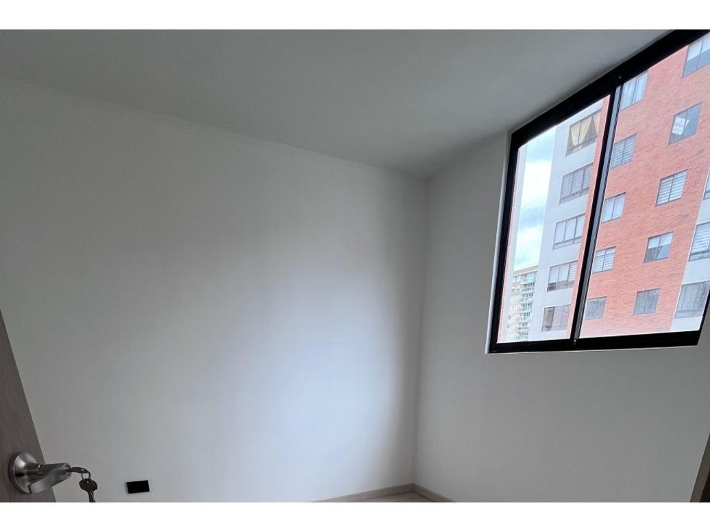 Apartamento de 2 alcobas en venta en San Jose De Usaquen, Bogotá, 40 m² · foto 7 de 16