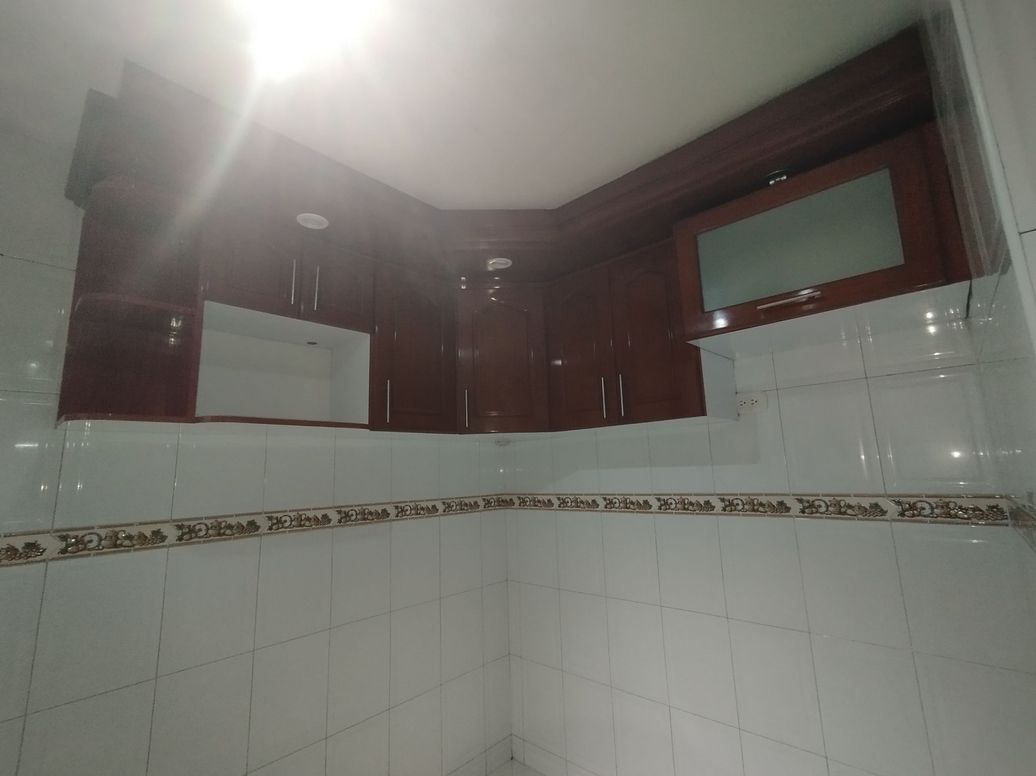 Casa de 6 alcobas en venta en San Fernando Occidental, Bogotá, 297 m² · foto 11 de 20