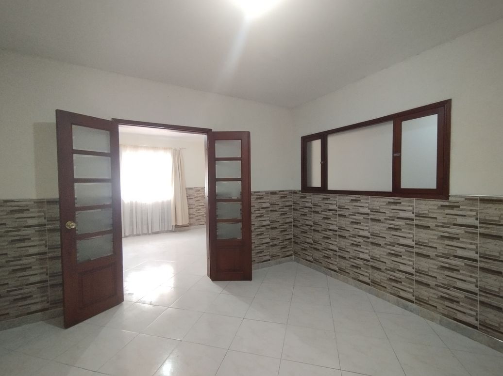Casa de 6 alcobas en venta en San Fernando Occidental, Bogotá, 297 m² · foto 20 de 20