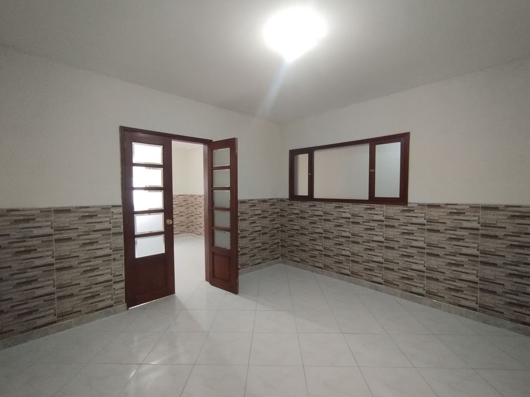 Casa de 6 alcobas en venta en San Fernando Occidental, Bogotá, 297 m² · foto 6 de 20