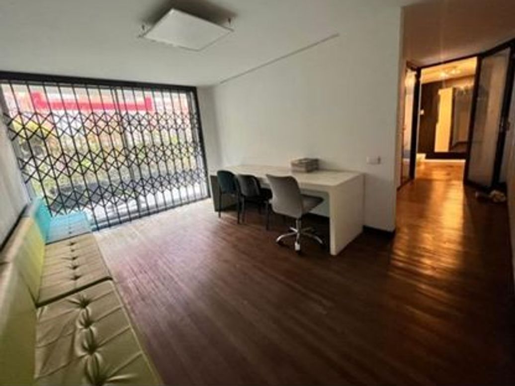 Casa de 6 alcobas en venta en Pardo Rubio, Bogotá, 480 m² · foto 10 de 20