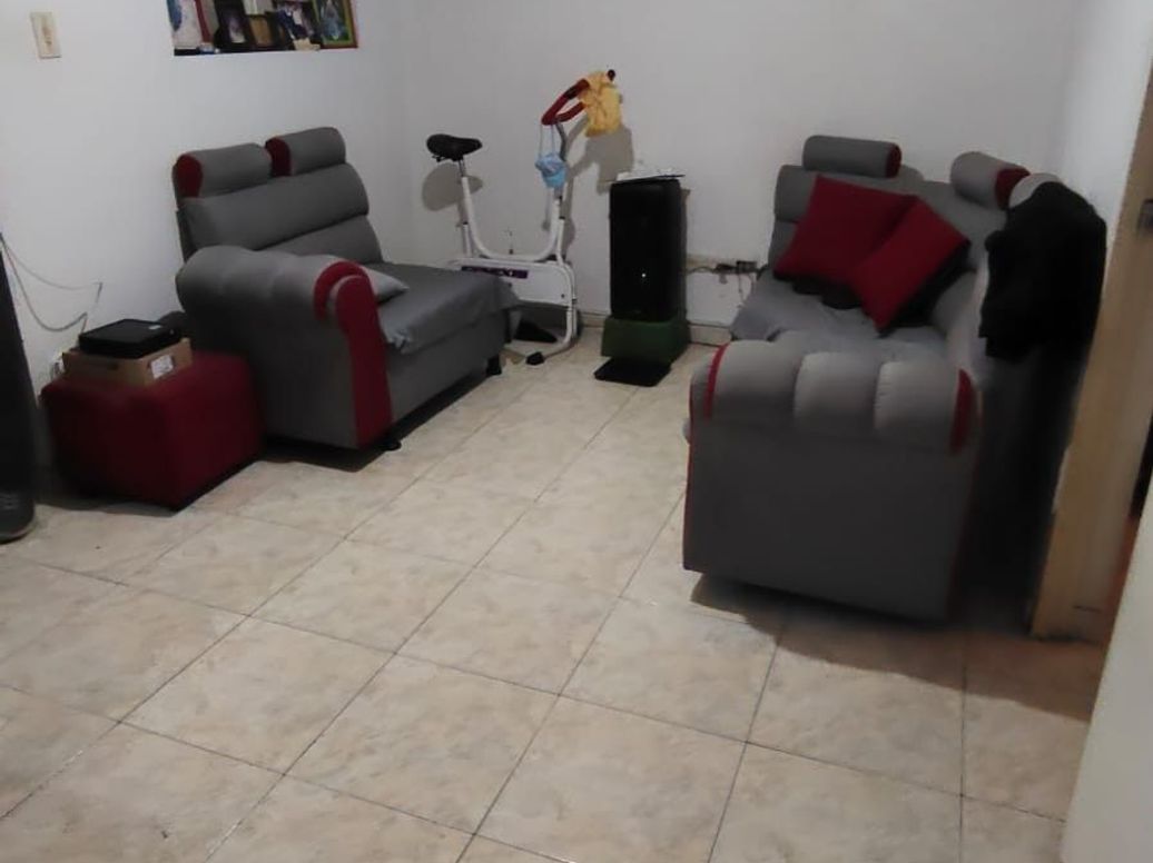 Casa de 5 alcobas en venta en La Caniza, Bogotá, 234 m² · foto 13 de 20