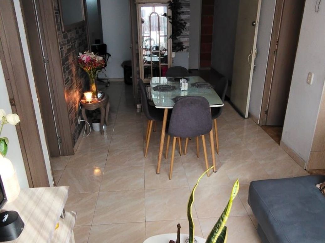 Apartamento de 3 alcobas en venta en Ub. Carvajal, Bogotá, 47 m² · foto 2 de 15