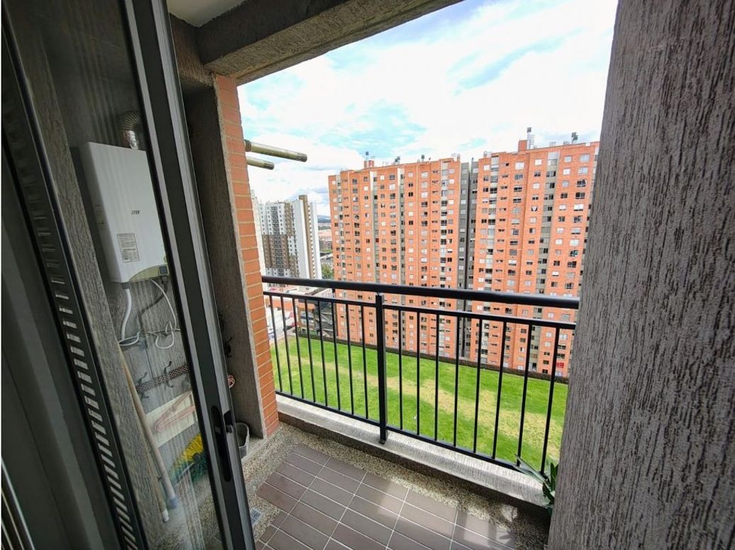 Apartamento de 3 alcobas en venta en Castilla La Nueva, Bogotá, 87 m² · foto 4 de 20