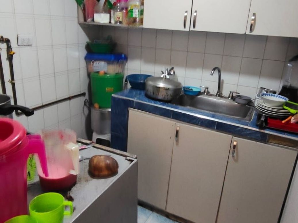 Casa de 10 alcobas en venta en Marly, Bogotá, 315 m² · foto 5 de 12