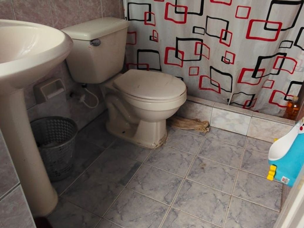 Casa de 10 alcobas en venta en Marly, Bogotá, 315 m² · foto 11 de 12