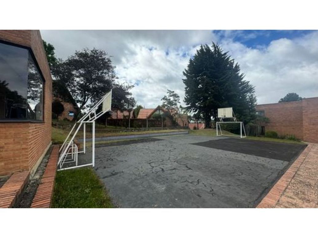 Apartamento de 3 alcobas en venta en Cerros De Suba, Bogotá, 300 m² · foto 17 de 20