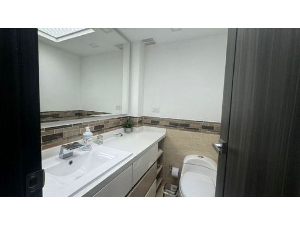 Apartamento de 3 alcobas en venta en Cerros De Suba, Bogotá, 300 m² · foto 16 de 20