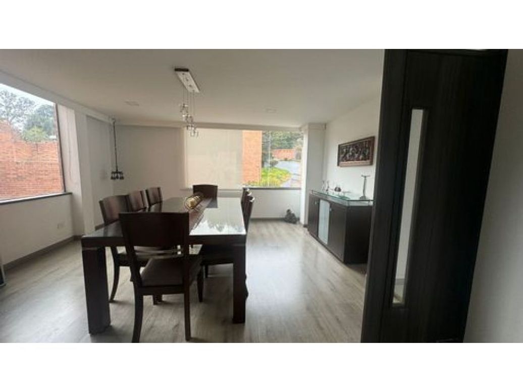 Apartamento de 3 alcobas en venta en Cerros De Suba, Bogotá, 300 m² · foto 7 de 20