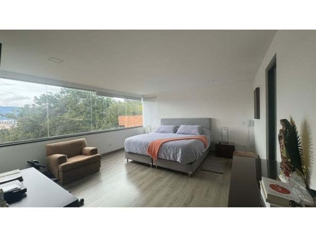 Apartamento de 3 alcobas en venta en Cerros De Suba, Bogotá, 300 m² · foto 12 de 20