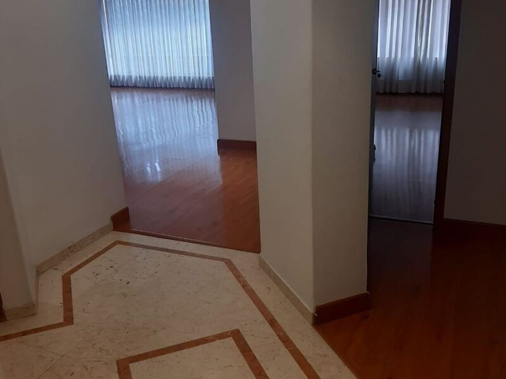 Apartamento de 3 alcobas en venta en Santa Bibiana, Bogotá, 105 m² · foto 6 de 14