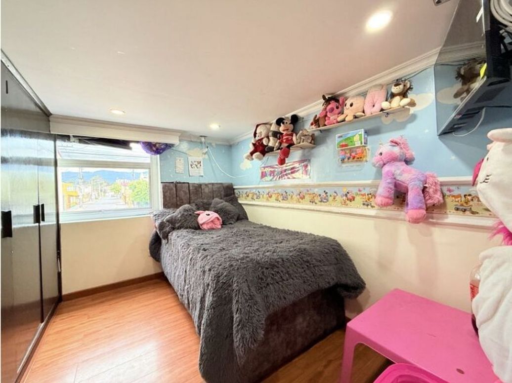 Casa de 5 alcobas en venta en Tunjuelito, Bogotá, 200 m² · foto 9 de 20