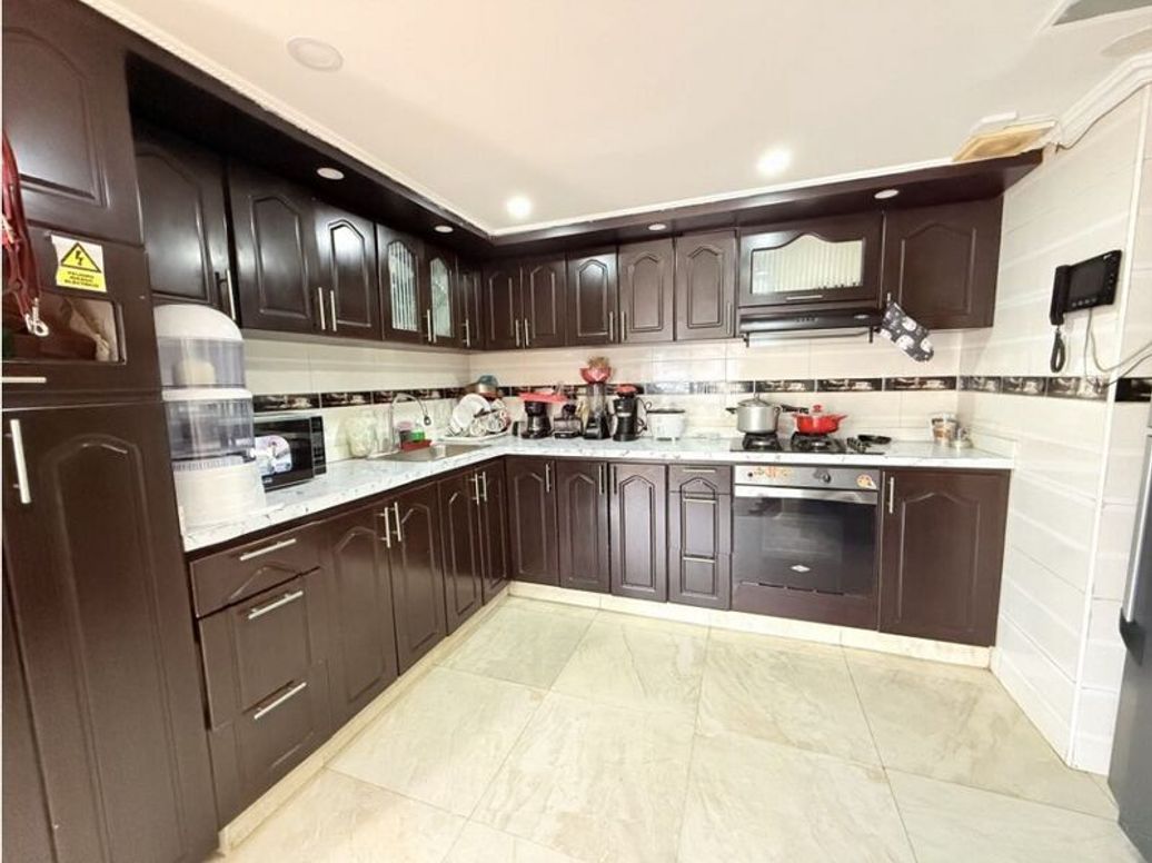Casa de 5 alcobas en venta en Tunjuelito, Bogotá, 200 m² · foto 17 de 20