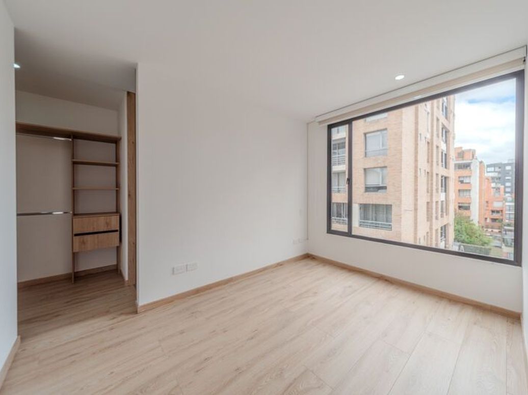 Apartamento de 1 alcoba en venta en Chico Norte Et. Iii, Bogotá, 37 m² · foto 8 de 20