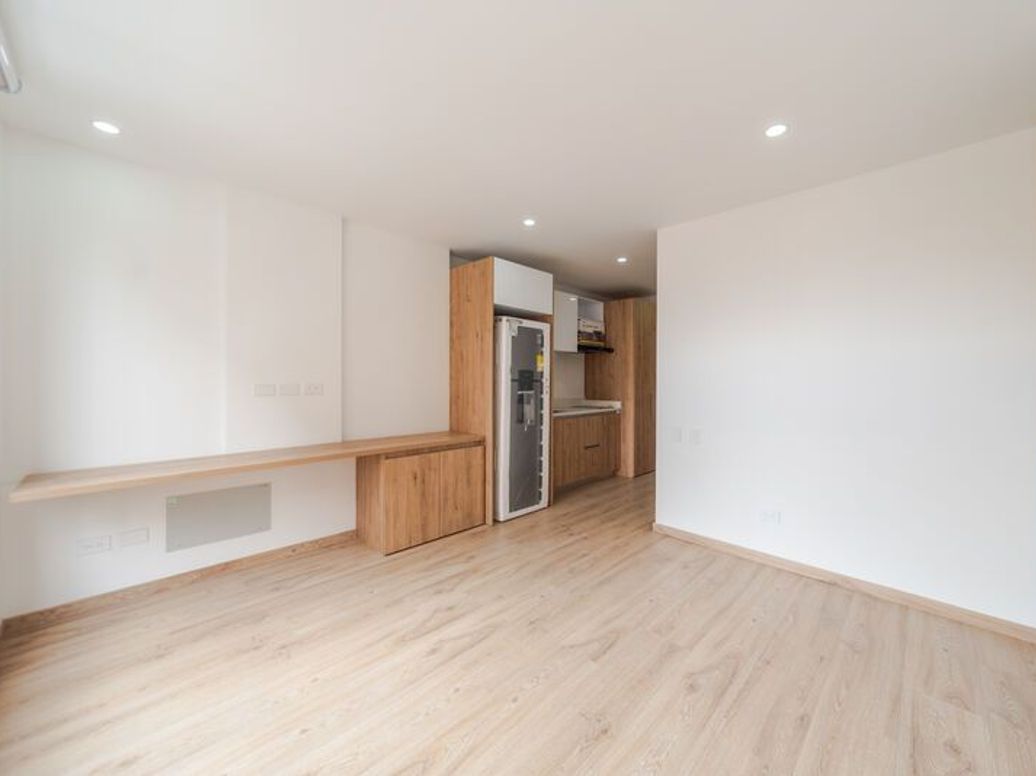 Apartamento de 1 alcoba en venta en Chico Norte Et. Iii, Bogotá, 37 m² · foto 3 de 20