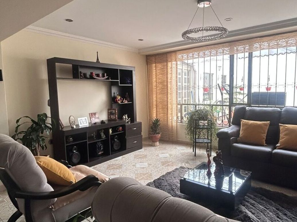 Casa de 5 alcobas en venta en Bavaria Techo Et. Ii, Bogotá, 245 m² · foto 3 de 12