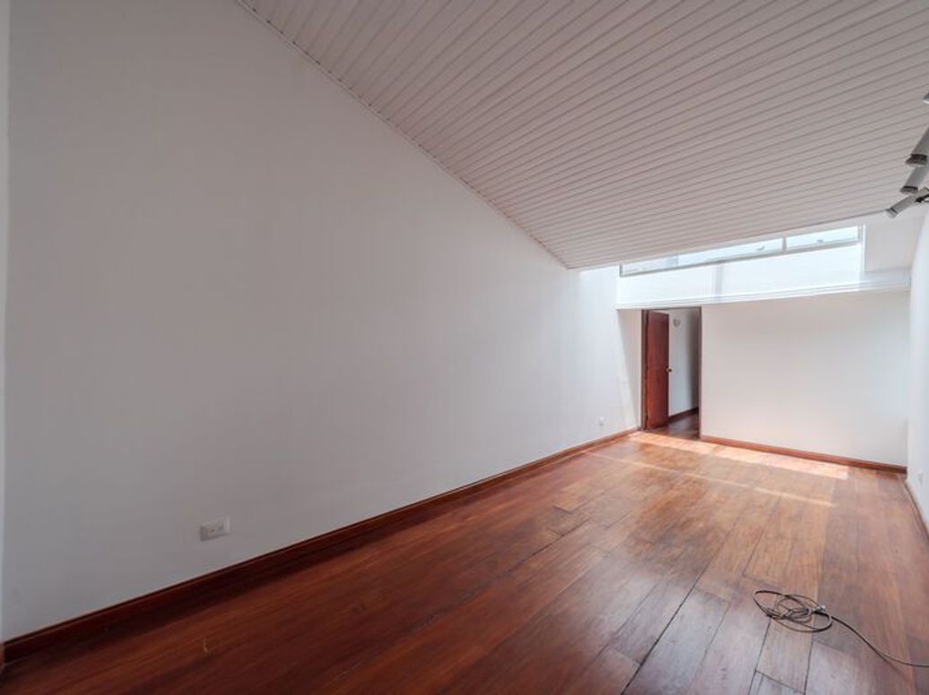 Casa de 4 alcobas en venta en Estoril, Bogotá, 248 m² · foto 12 de 20