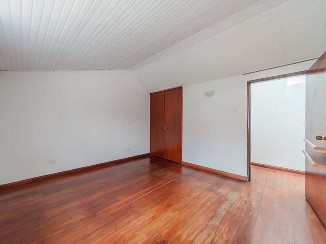 Casa de 4 alcobas en venta en Estoril, Bogotá, 248 m² · foto 17 de 20