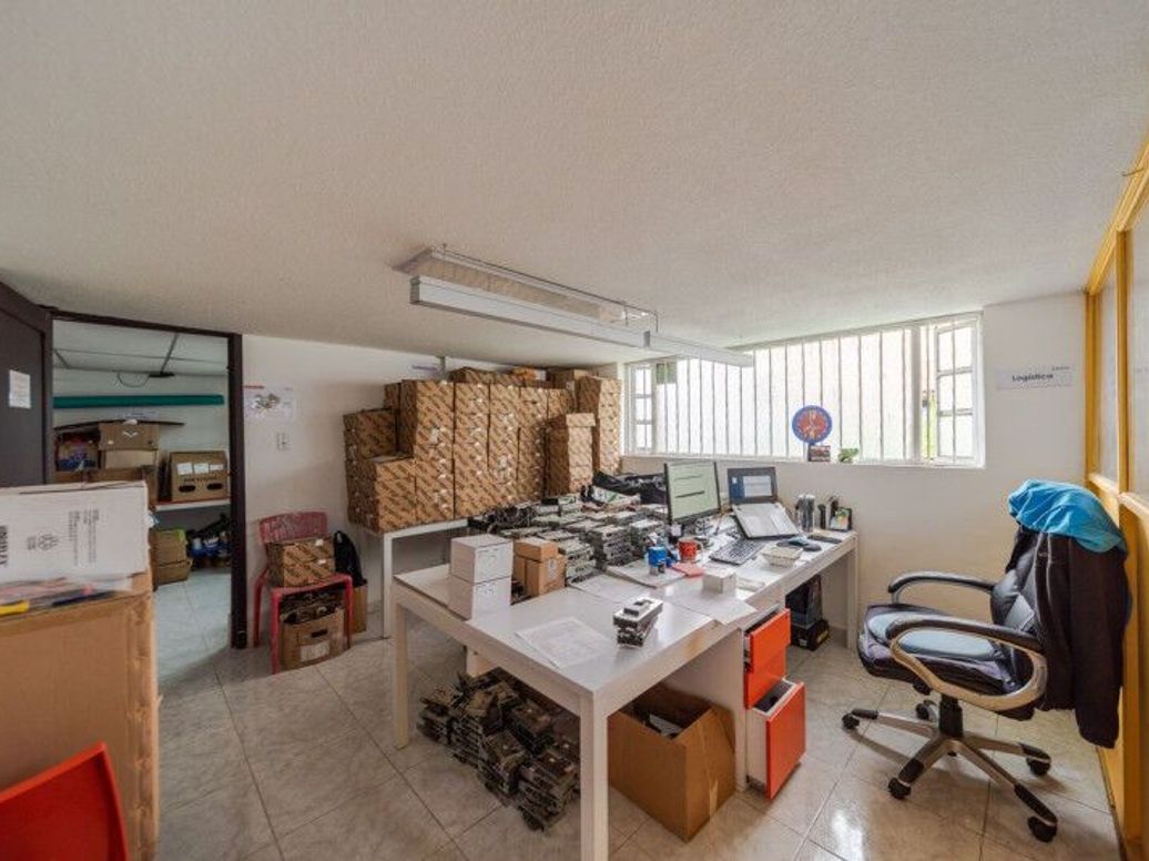 Casa de 8 alcobas en venta en Santa Barbara Occidental, Bogotá, 460 m² · foto 13 de 20