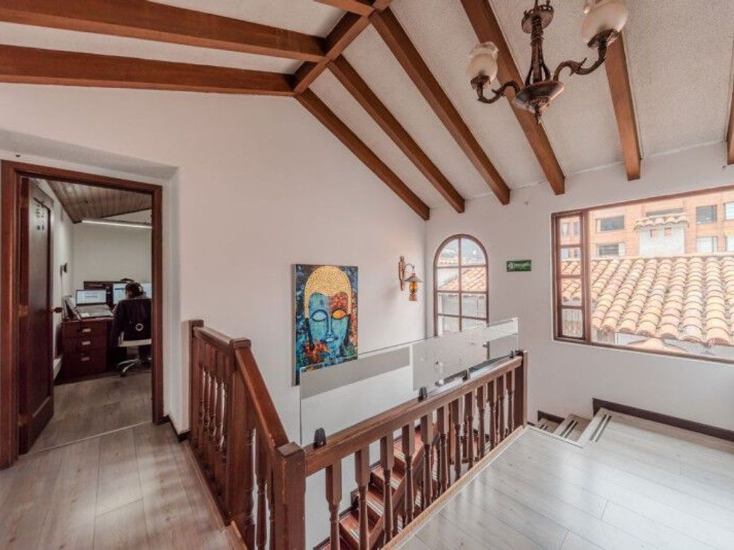 Casa de 8 alcobas en venta en Santa Barbara Occidental, Bogotá, 460 m² · foto 16 de 20