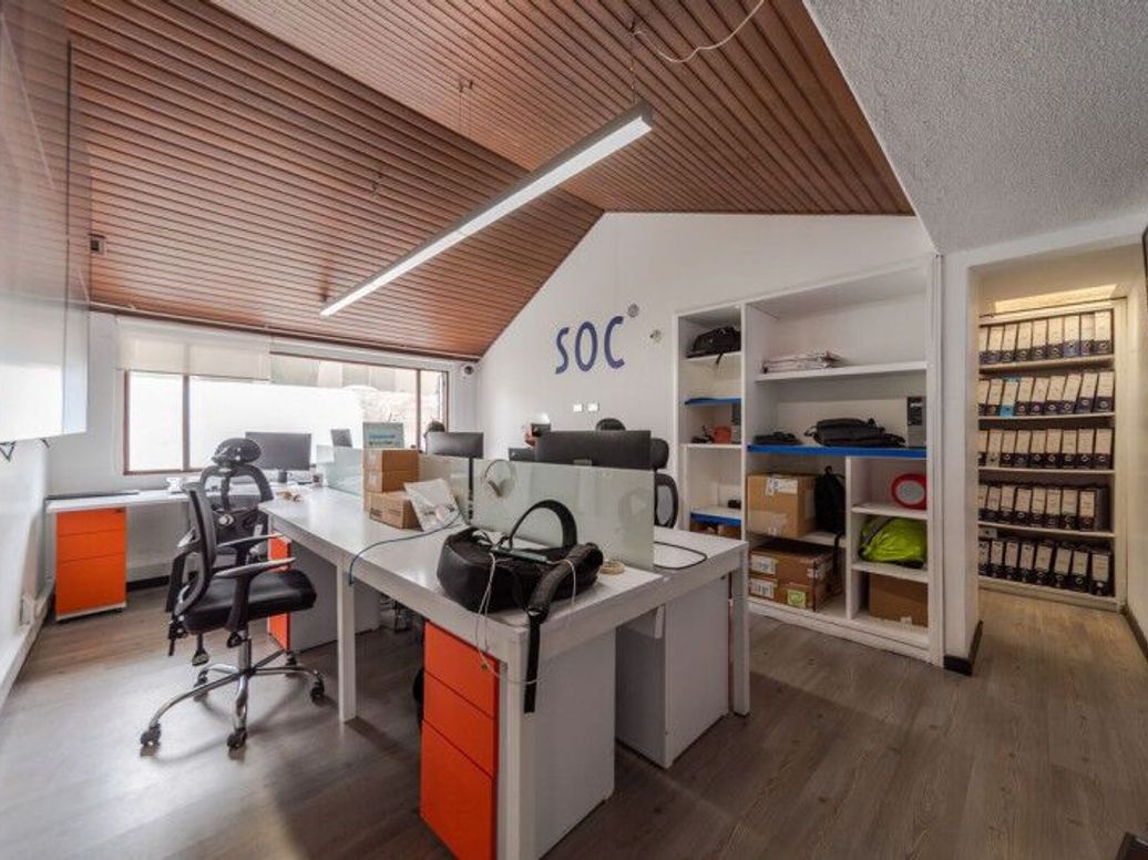 Casa de 8 alcobas en venta en Santa Barbara Occidental, Bogotá, 460 m² · foto 15 de 20