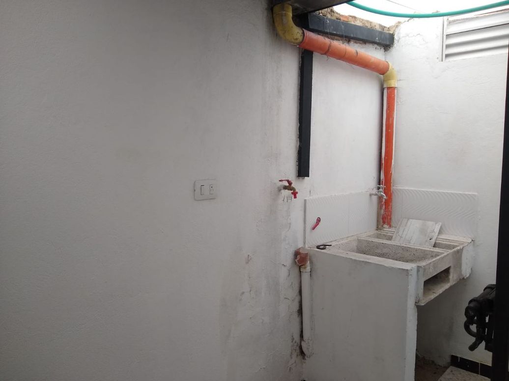 Casa de 6 alcobas en venta en Paris, Bogotá, 140 m² · foto 11 de 14