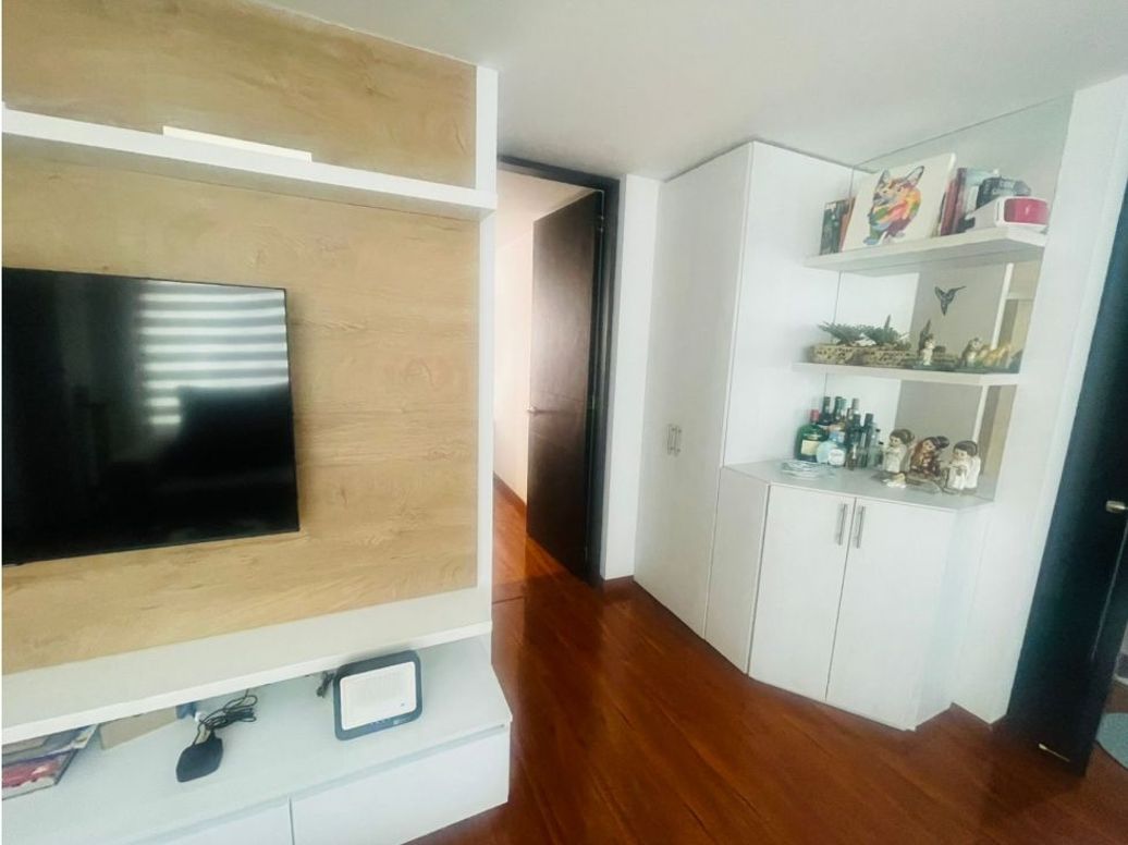 Apartaestudio en venta en Nuevo Country, Bogotá, 44 m² · foto 2 de 20