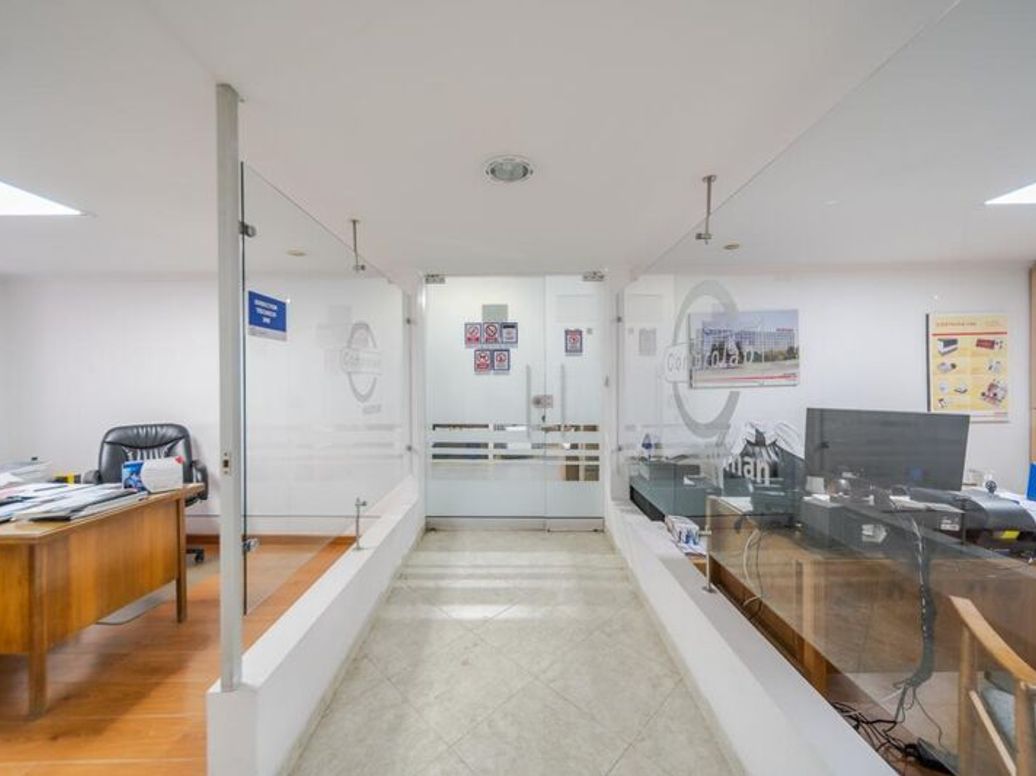 Casa de 15 alcobas en venta en Puente Largo, Bogotá, 450 m² · foto 8 de 20