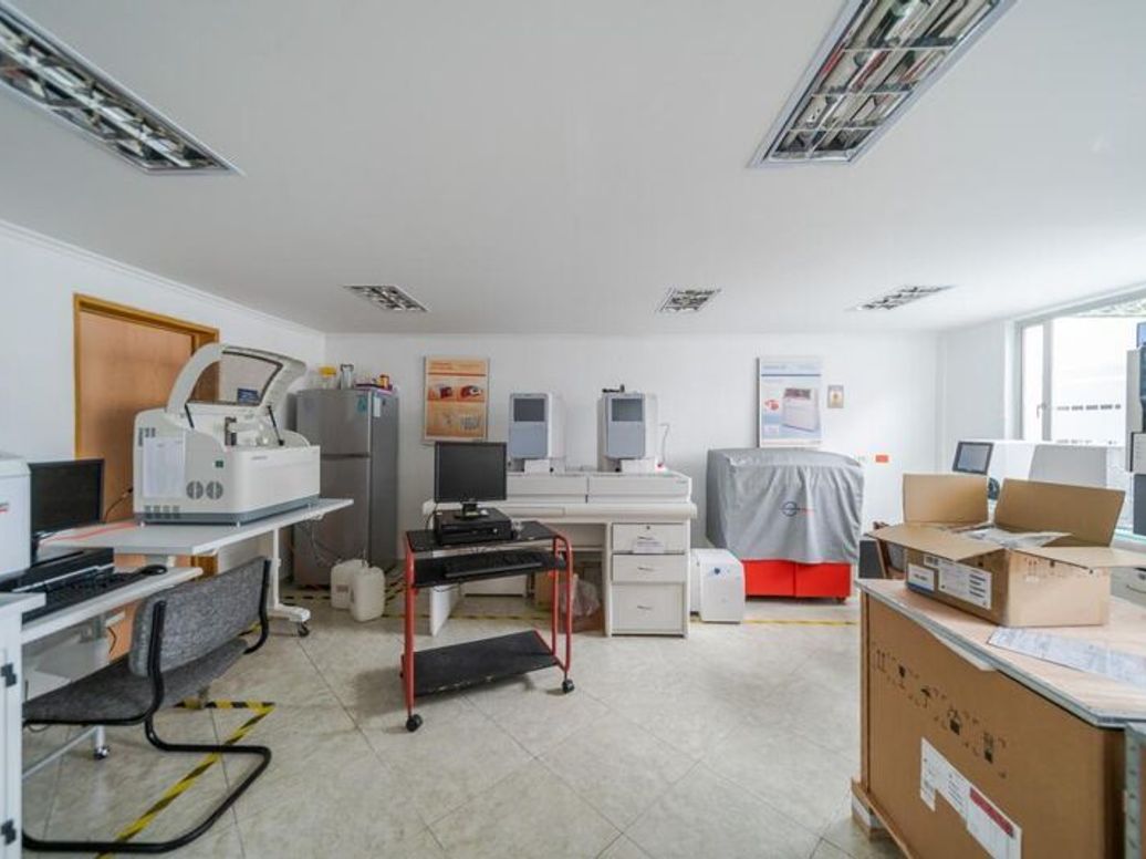 Casa de 15 alcobas en venta en Puente Largo, Bogotá, 450 m² · foto 14 de 20