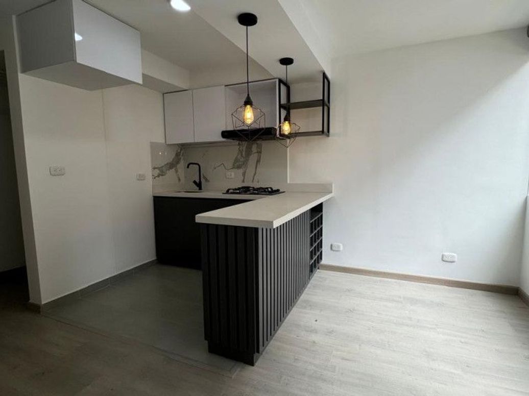 Apartamento de 1 alcoba en venta en El Plan, Bogotá, 35 m² · foto 6 de 15