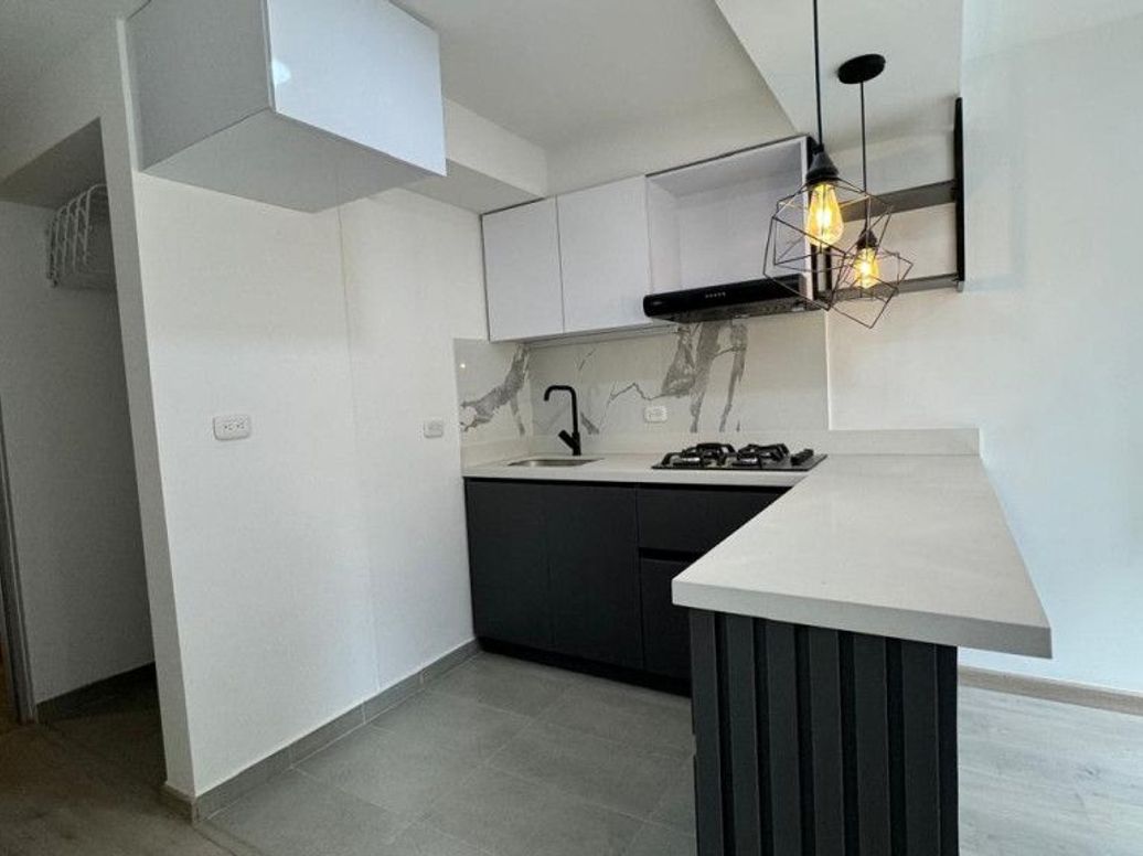 Apartamento de 1 alcoba en venta en El Plan, Bogotá, 35 m² · foto 7 de 15