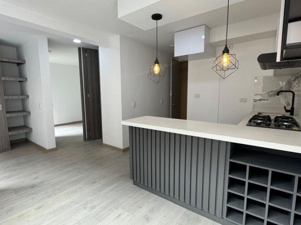 Apartamento de 1 alcoba en venta en El Plan, Bogotá, 35 m² · foto 8 de 15