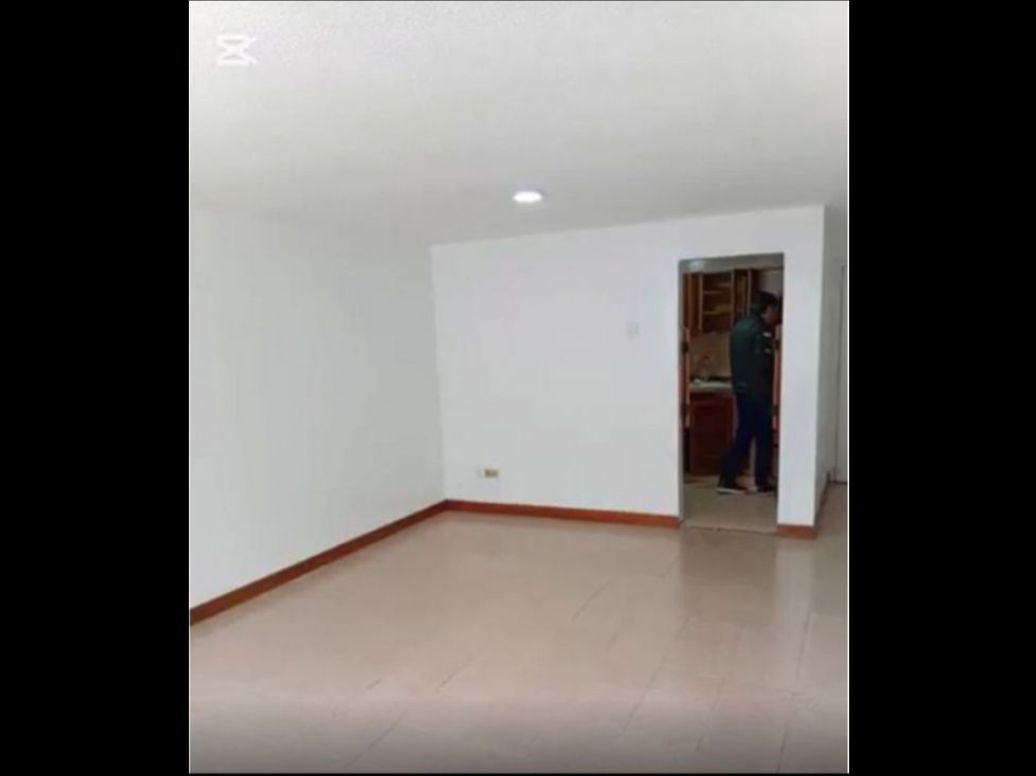 Apartamento de 2 alcobas en venta en Teusaquillo, Bogotá, 75 m² · foto 2 de 15